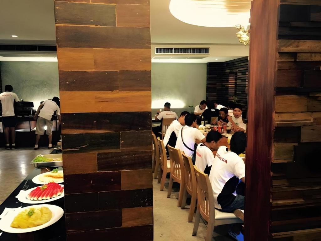 Klim Hotel Buriram Luaran gambar