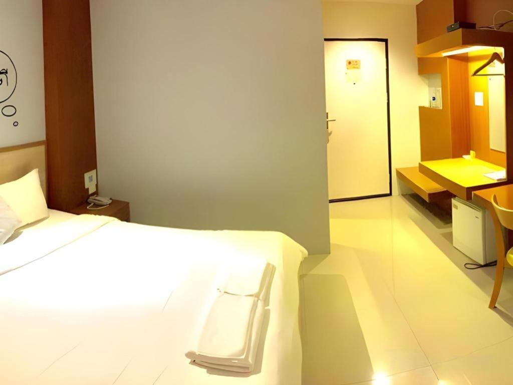 Klim Hotel Buriram Luaran gambar